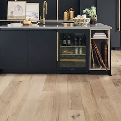 LATITUDE COLLECTION® HARDWOOD Park City Color: Summit